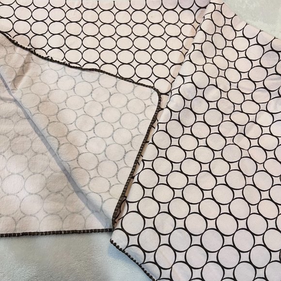 Big Adorable Swaddle Designs Baby Swaddle 38 x 38 NWT - Picture 4 of 14